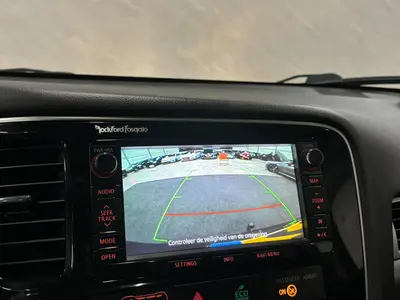 Mitsubishi Outlander - Thumbnail 15