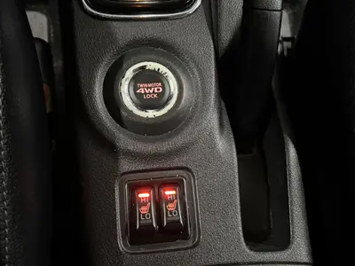 Mitsubishi Outlander - Thumbnail 19