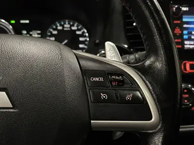 Mitsubishi Outlander - Thumbnail 20