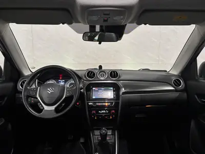 Suzuki Vitara - Thumbnail 11