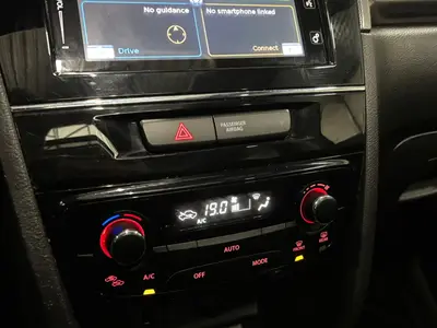 Suzuki Vitara - Thumbnail 17