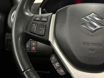 Suzuki Vitara - Thumbnail 20