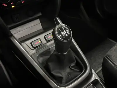 Suzuki Vitara - Thumbnail 27