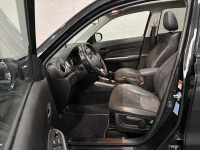 Suzuki Vitara - Thumbnail 28