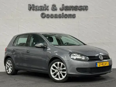 Volkswagen Golf - Thumbnail 2