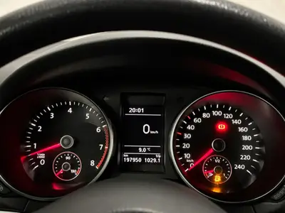 Volkswagen Golf - Thumbnail 19