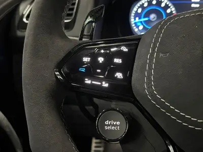 Volkswagen Scirocco - Thumbnail 21