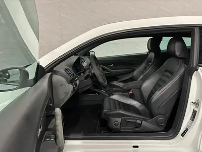 Volkswagen Scirocco - Thumbnail 10