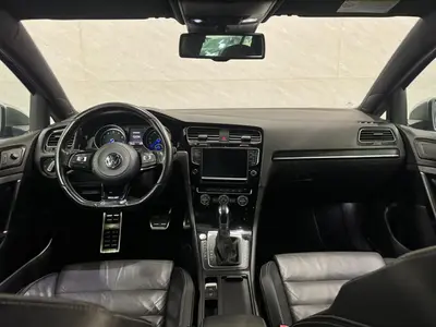 Volkswagen Golf - Thumbnail 11