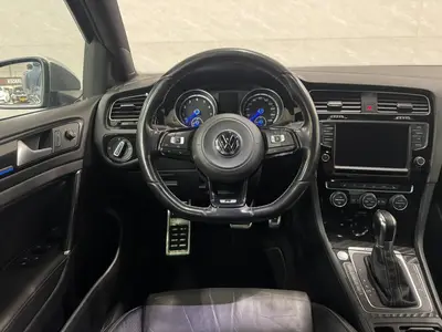 Volkswagen Golf - Thumbnail 14