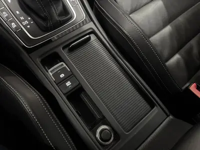 Volkswagen Golf - Thumbnail 20