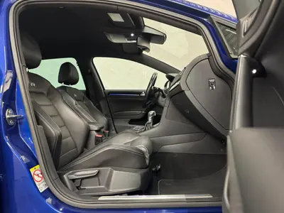 Volkswagen Golf - Thumbnail 9