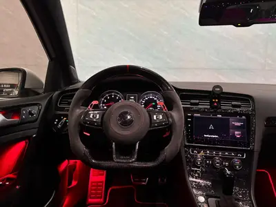 Volkswagen Golf - Thumbnail 15