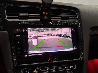 Volkswagen Golf - Thumbnail 18