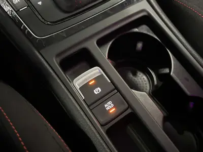 Volkswagen Golf - Thumbnail 21