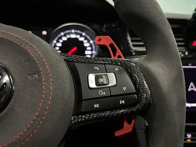 Volkswagen Golf - Thumbnail 22