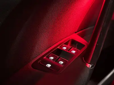 Volkswagen Golf - Thumbnail 29