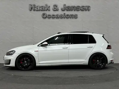 Volkswagen Golf - Thumbnail 8