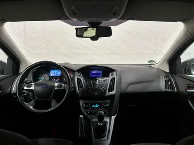 Ford Focus - Thumbnail 12