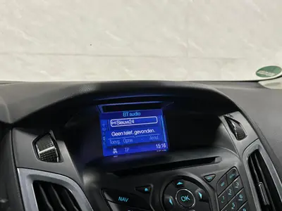 Ford Focus - Thumbnail 16