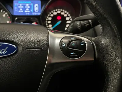 Ford Focus - Thumbnail 21