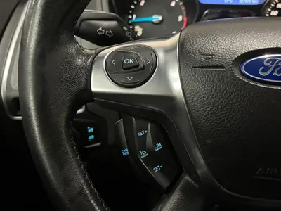 Ford Focus - Thumbnail 22