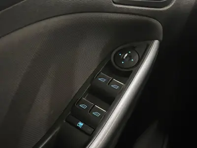 Ford Focus - Thumbnail 27