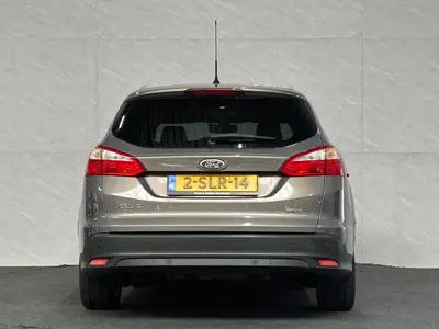 Ford Focus - Thumbnail 7