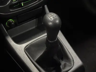 Subaru Impreza - Thumbnail 19