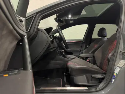 Volkswagen Golf - Thumbnail 11