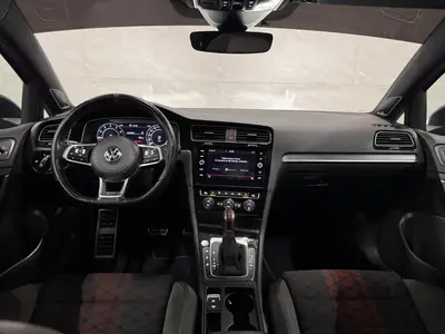 Volkswagen Golf - Thumbnail 13