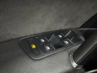 Volkswagen Golf - Thumbnail 30