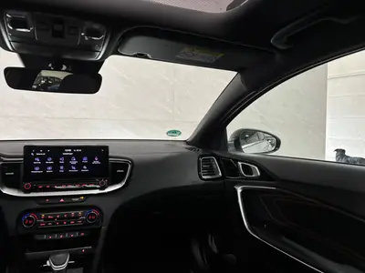 Kia ProCeed - Thumbnail 12