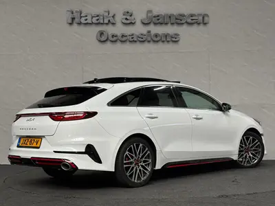 Kia ProCeed - Thumbnail 3