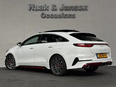 Kia ProCeed - Thumbnail 4