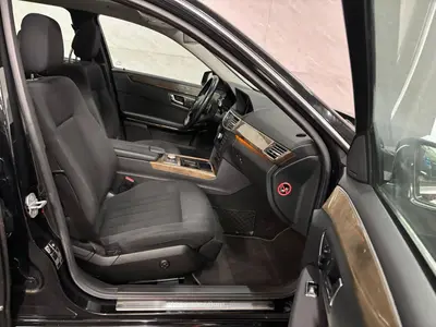 Mercedes-Benz E-Klasse - Thumbnail 11