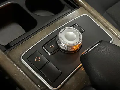 Mercedes-Benz E-Klasse - Thumbnail 15