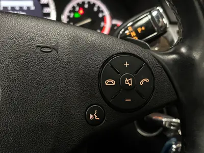 Mercedes-Benz E-Klasse - Thumbnail 16