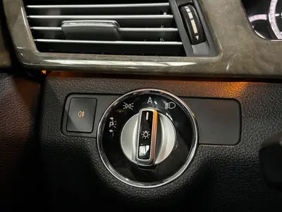 Mercedes-Benz E-Klasse - Thumbnail 22