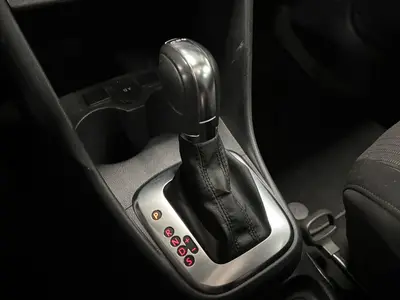 Volkswagen Polo - Thumbnail 21