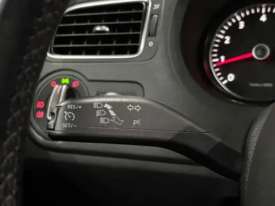 Volkswagen Polo - Thumbnail 24