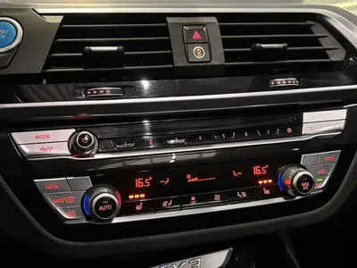 BMW iX3 - Thumbnail 18