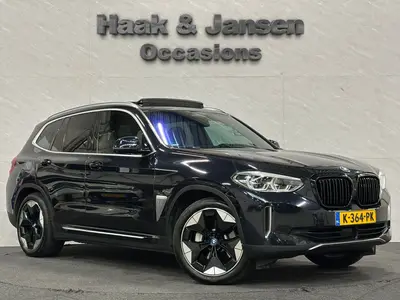 BMW iX3 - Thumbnail 3