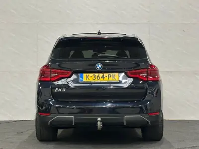 BMW iX3 - Thumbnail 7