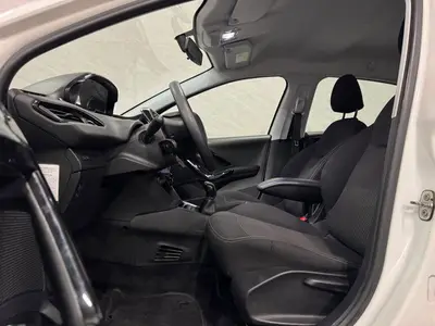 Peugeot 208 - Thumbnail 10