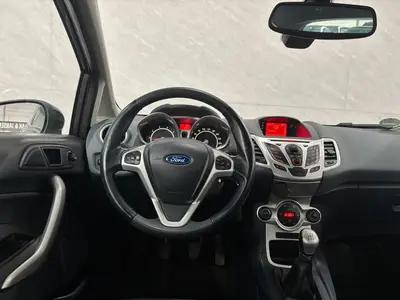 Ford Fiesta - Thumbnail 12