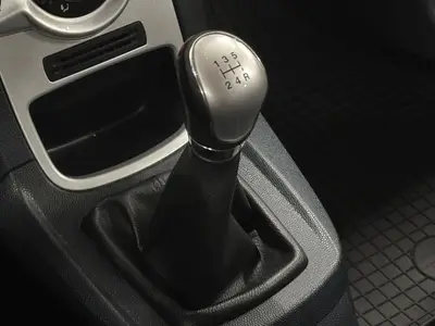 Ford Fiesta - Thumbnail 15
