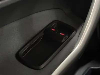 Ford Fiesta - Thumbnail 21