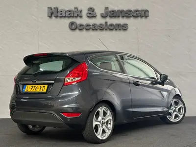 Ford Fiesta - Thumbnail 4