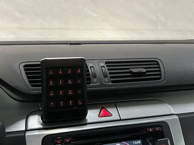 Volkswagen Passat - Thumbnail 16